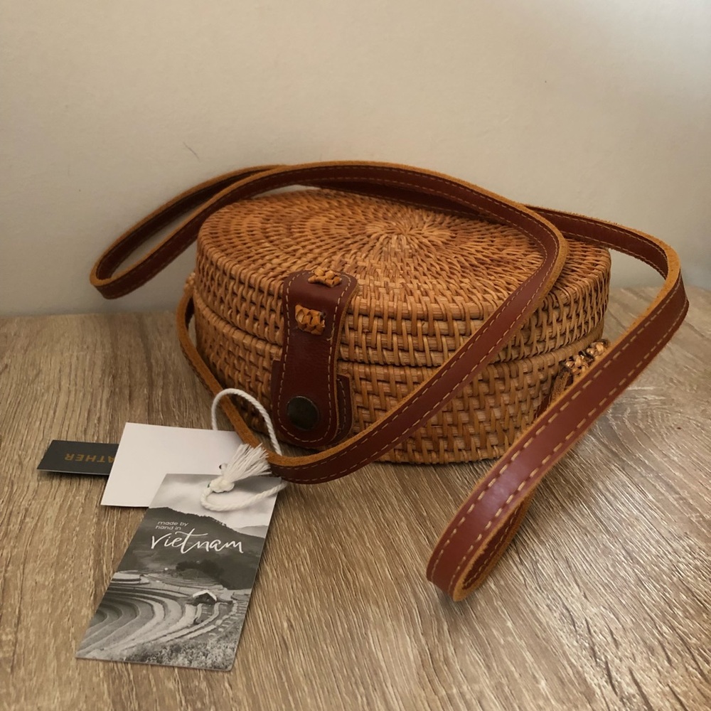 Basket purse crossbody! With Tags Never Worn!